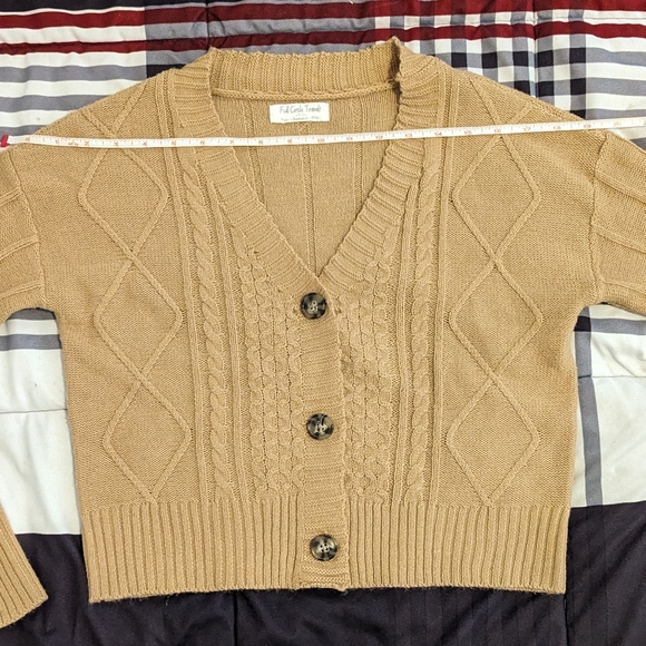 Tan Cropped Sweater Set - Picture 8 of 10